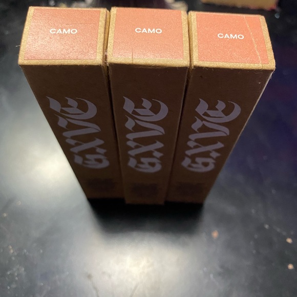 GXVE by Gwen Stefani - I'm Still Here Longwear Clean Matte Liquid Lipstick -Camo - Picture 9 of 16